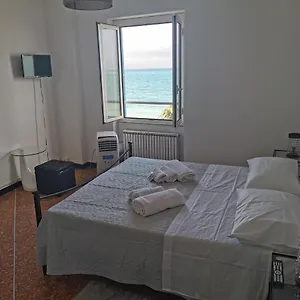  Affittacamere Eco Del Mare