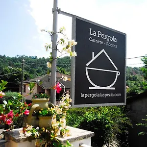 Maison d'hôtes La Pergola Private Parking, Vezzano Ligure